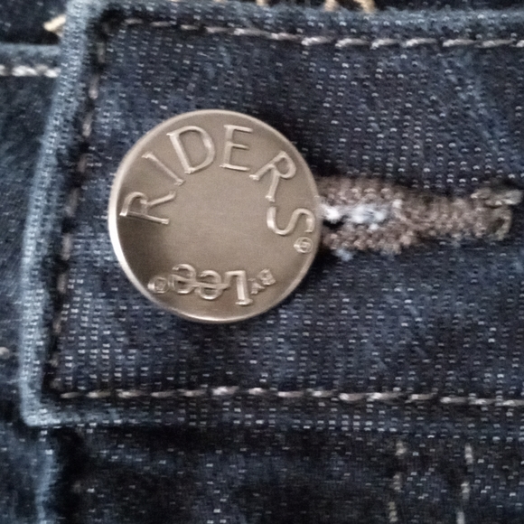 Riders by Lee - Picture 4 of 5